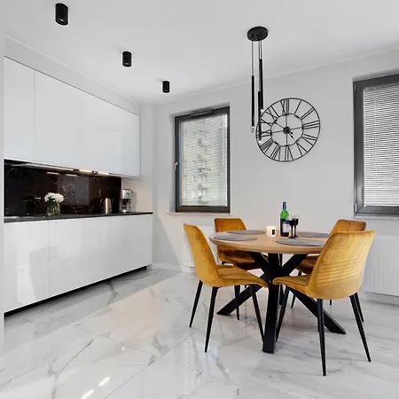 Elite Garden Gates Premium Apartment Gdansk